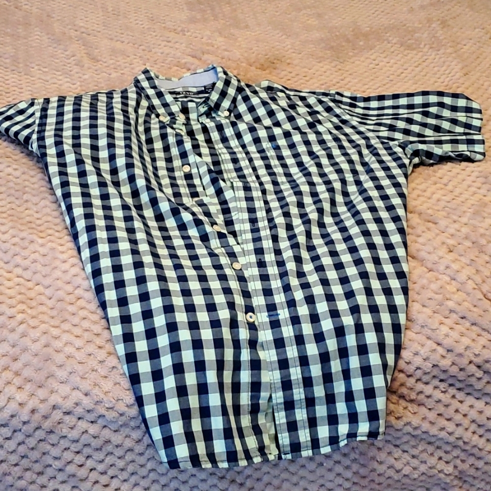 Men's short sleeve button down